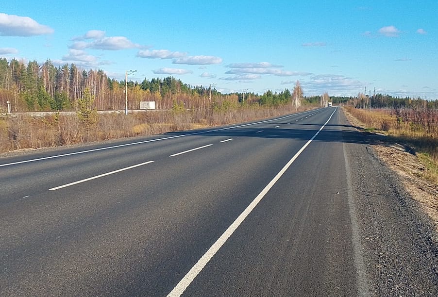 В Ханты-Мансийском автономном округе – Югре в этом году обновили 42 км опорной сети дорог