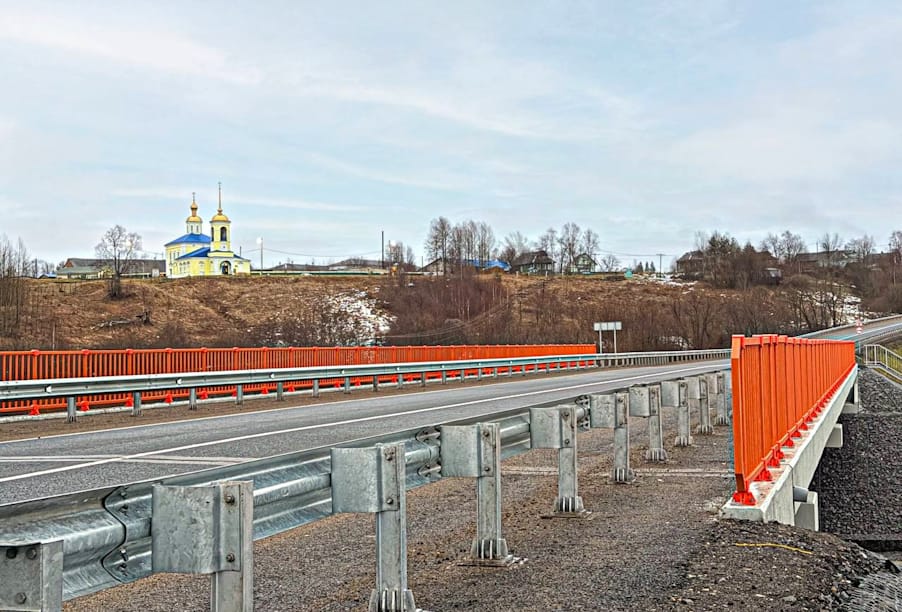 В Архангельской области капитально отремонтирован мост через реку Лявлю